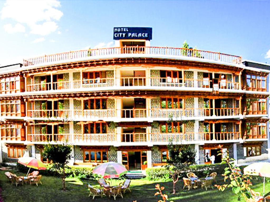 NSN Hotel City Palace